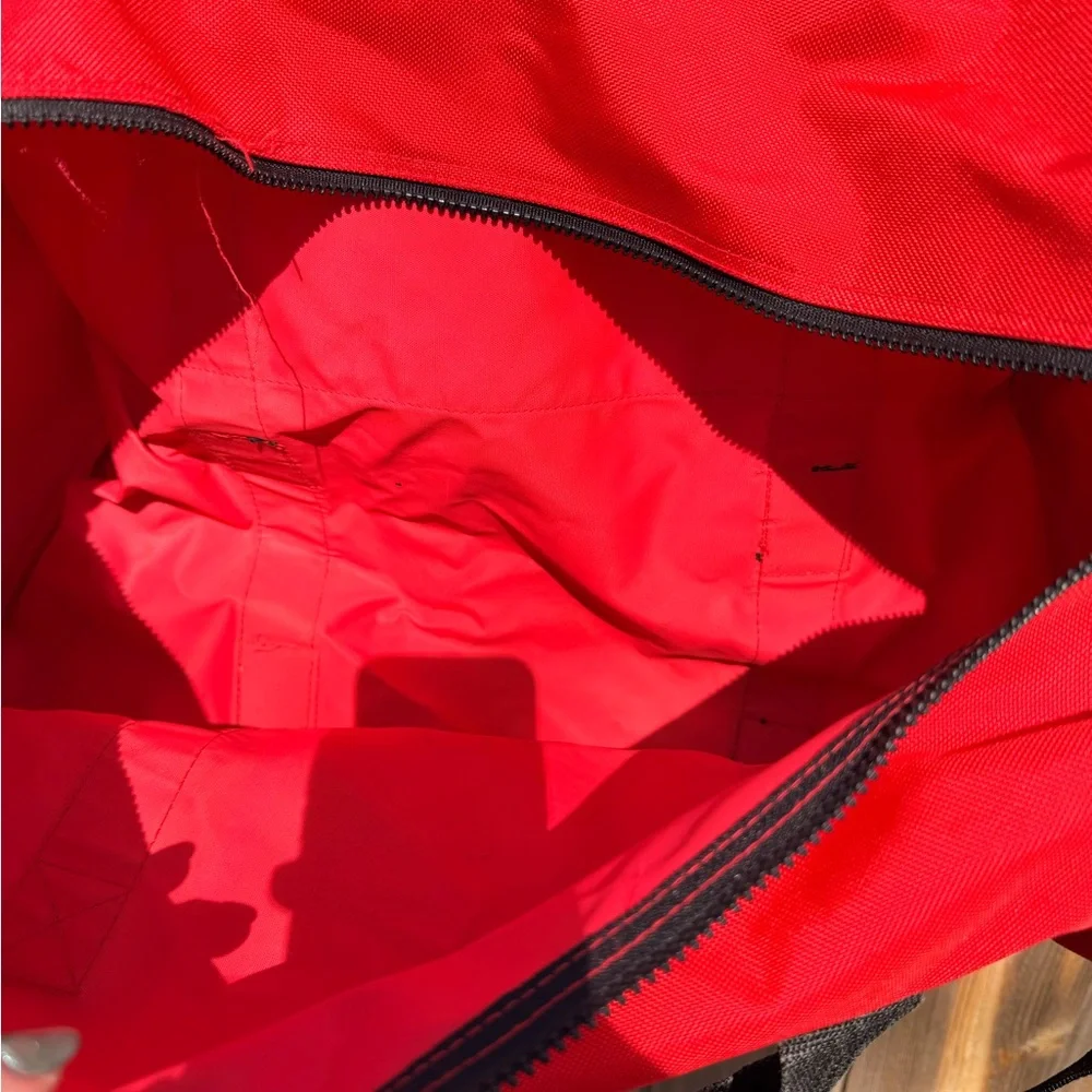 Vintage Marlboro Racing Transit Large 1990s Red Large Duffle Bag Vintage